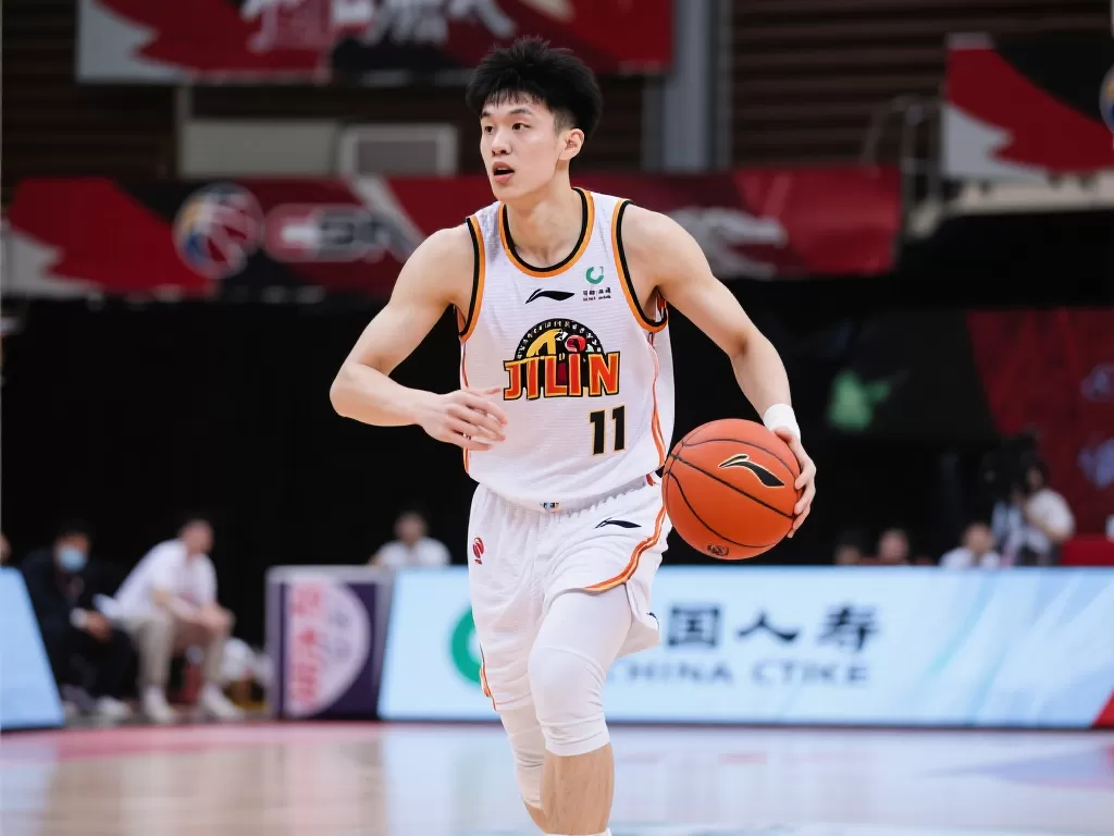 “场均21分！同曦官宣：林葳荣膺常规赛本土得分王”